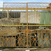 Portail ancien fer forgé (n°52)      410cm de large x 395cm de haut 