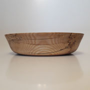 Eschenholzschale gemasertes Holz Bregenzerwald, Ash wood bowl grained wood Austria