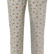 Pyjamabroek Larissa in 100% bio-katoen flanel, lichtgrijs met bessen, Living Crafts, beschikbaar in de maten 36; 38; 40; 42 en 44; prijs: 39,99 €