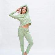 Nachthemd Nicci en pyjamabroek Carol, mistig groen, Living Crafts