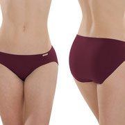 Mini-slip in 100% bio-katoen, bordeaux, Comazo Earth, beschikbaar in de maten 36; 38; 40; 42; 44 en 46; prijs: 9,95 €