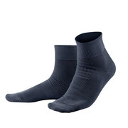 Sokken in 100% bio-katoen, marineblauw, Living Crafts, beschikbaar in de maten 35-36, 37-38, 39-40, 41-42, 43-44 en 45-46, prijs: 6,99 €