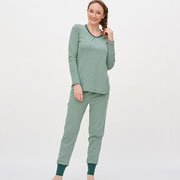 Nachthemd Haily en pyjamabroek Aveline, mistig groen/dennengroen gestreept, Living Crafts