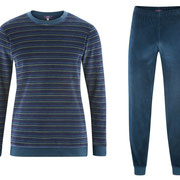 Pyjama Henner in 100% bio-katoen fluweel tricot, petrolkleur, Living Crafts, beschikbaar in de maten S, M, L, XL en XXL, prijs: 69,99 €