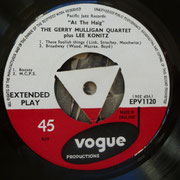 Lee Konitz plays with The Gerry Mulligan Quartet- Vogue EPV1120