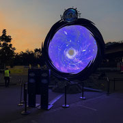 Das Bild zu Männerquatsch Podcast Folge 196 zeigt den Stand zu Warcraft auf der Gamescom 2025.