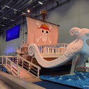 Das Bild zu Männerquatsch Podcast Folge 196 zeigt den Stand von Netflix auf der Gamescom 2025.