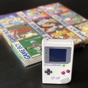 Nintendo Game Boy mit einigen Spielen in Originalverpackung, wir sprechen drüber in [Sonderfolge] Videospiele-Erinnerungen Teil 3 (Game Boy, Master System)