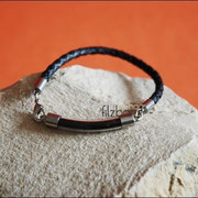 Glasbogen (Edelstahl) an gefl. Leder-Armband m. schlichtem Edelstahl-Karabiner (40 € *) - als Kette gegen Aufpreis