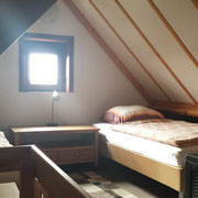 Schlafzimmer Nr 3 im Dachgeschoss