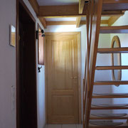 Flur mit Treppe ins Obergeschoss