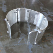 Bracelet manchette avec opale dentrite sertie - intérieur