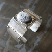 Bracelet manchette avec opale dentrite sertie