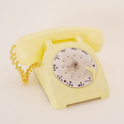 電話106　ダイヤル　黄色　200×180×100　¥1,500
