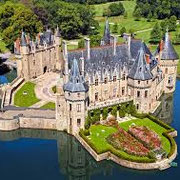 Accompagnateur de voyage personnalisé de groupe-Chateau de la Loire-https://www.facebook.com/richard.mossler