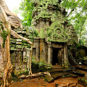 Viele Tempel-Ruinen als Sehenswürdigkeiten in Siem Reap und Angkor Wat.