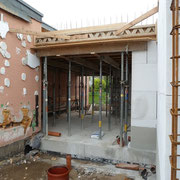 Die Verbindung vom Altbau zum Neubau sind eingeschalt
