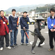 忍者もお手伝いしてくれた駐車場部隊
