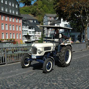 Urlaub NRW - Trecker am Roten Haus in Monschau