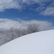 山頂付近の雪景色