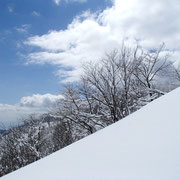山頂付近の雪景色