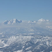 再び妙高・火打、手前は戸狩スキー場