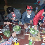 晩ご飯は野菜たっぷりなべ料理