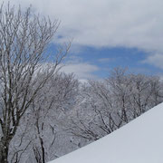 山頂付近の雪景色