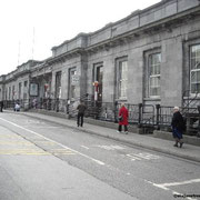 Edificio exterior de la estación de Galway (cortesía Raúl Segarra)