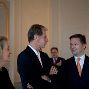 Frau Schäfers, Herr Reinhard Schäfers Botschafter der BRD, Carl Grouwet; Paris, Palais Beauharnais, Residenz des Deutschen Botschafters; Pressekonferenz Zusammenarbeit SMKP-Musée d'Orsay