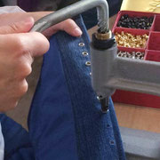 Mise en place des oeillets