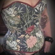 Corset d'une stagiaire sous la base du "Corset printemps"