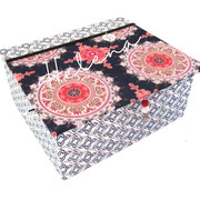  Geburtstagsgeschenk, Kinder-Schmuckkästchen M blau weiß bunte Mandalas und Ornamente OHNE Lederband, personalisierbar