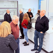 In modern eingerichteten Laboren können Start-Ups forschen.