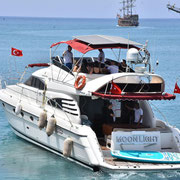 Side Yacht Mieten