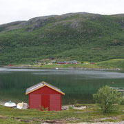 Kunes - Au bord du Laksfjord -