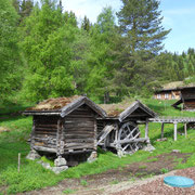Eidsborg - Vieilles batisses traditionnelles faisant partie de Vest - Telemark Muséeum -