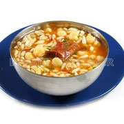 GUISO DE GARBANZOS CON PIÑONES