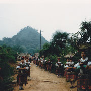 Villaggio Miao, accesso - Miao village, entrance