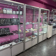 Piercingstudio Kassel Udopearl Vitrinen