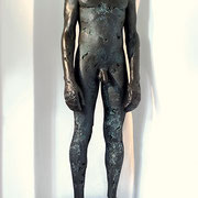 markus priller, o.t., 1/5, 1996, height 136 cm, bronze/iron base – erlas galerie