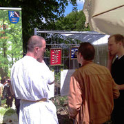 Natürlich mit Präsentation römischer Münzen. Der "Limes-Blick" unterhalb des Sechseck-Turms ist auch vom Glasenberg aus zu sehen.