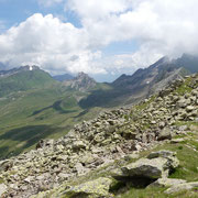 In cammino per il Passo Comasnengo