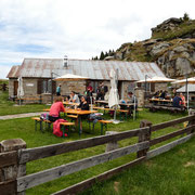 Capanna Brogoldone 1903 m