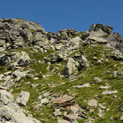 Sotto la cima del Molinera nel tratto sassoso
