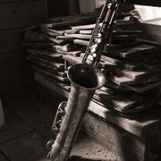 Saxophon auf dem Speicher