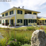 Toskanahaus mit schöner Gartenanlage