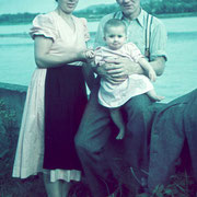 Familie Redlinghofer unterwegs an der Donau