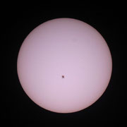 Sol y Mancha Solar 13 de Noviembre de 2.006 Telescopio Newton 200mm F6 Filtro Mylar de Baader Planetarium y Canon EOS300D