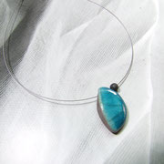 collier lune bleu en raku